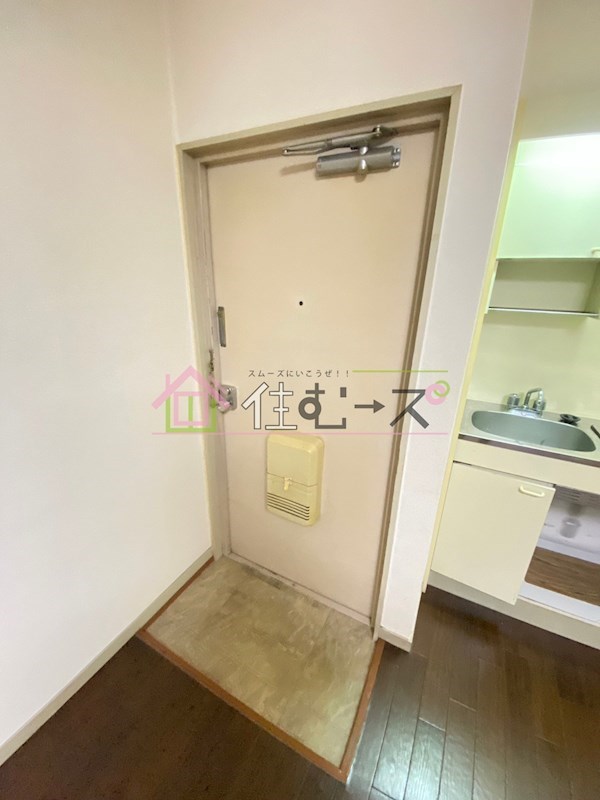 今井商事27ビル 玄関