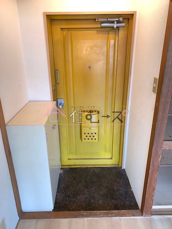 ハイツ豊新 玄関