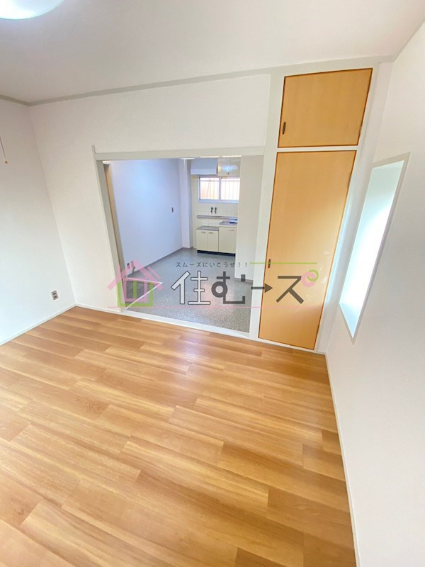 サンハイツ岡本 リビング