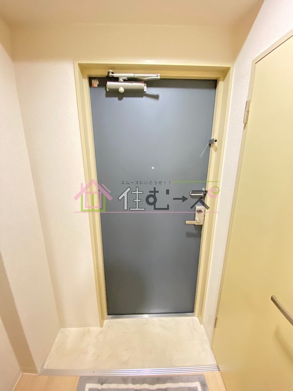 シティライフエステート難波南 玄関