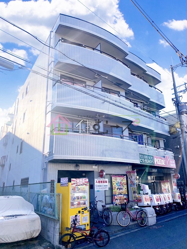 ロイヤル三津屋 外観