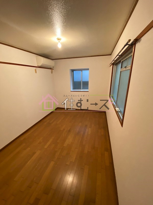 興栄ビル ベッドルーム