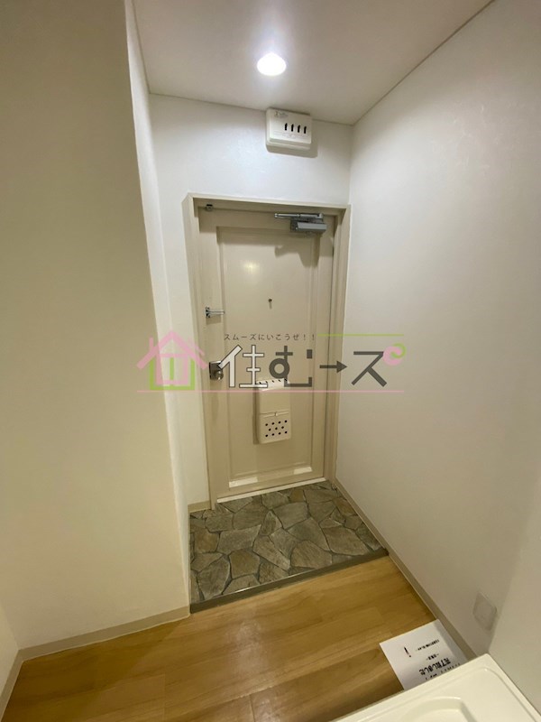 末広ビル 玄関