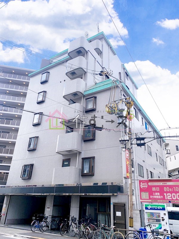 トレジャハウス 外観