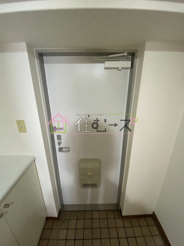 ライオンズマンション今里第２ 玄関