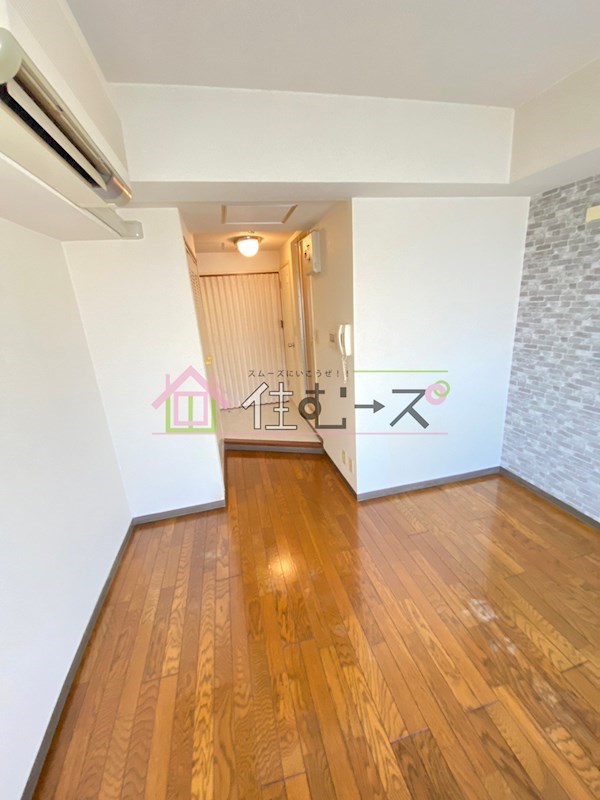 レヴェ北田辺 リビング