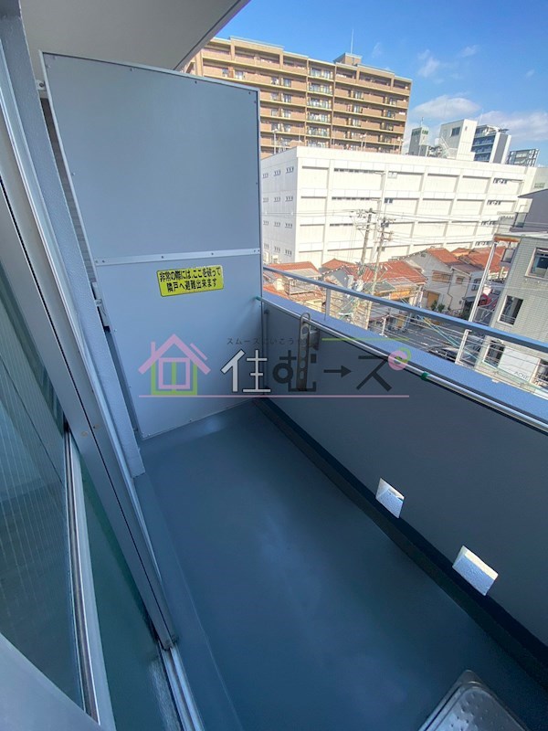 デュウェル東三国 ベランダ