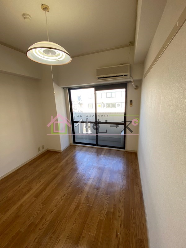 T・Hビル ベッドルーム