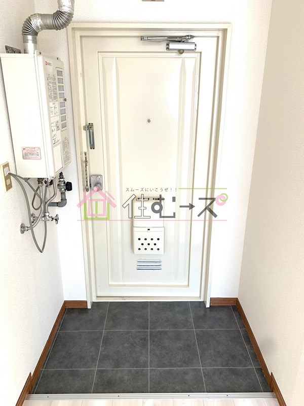 ラパンジール京町堀  玄関