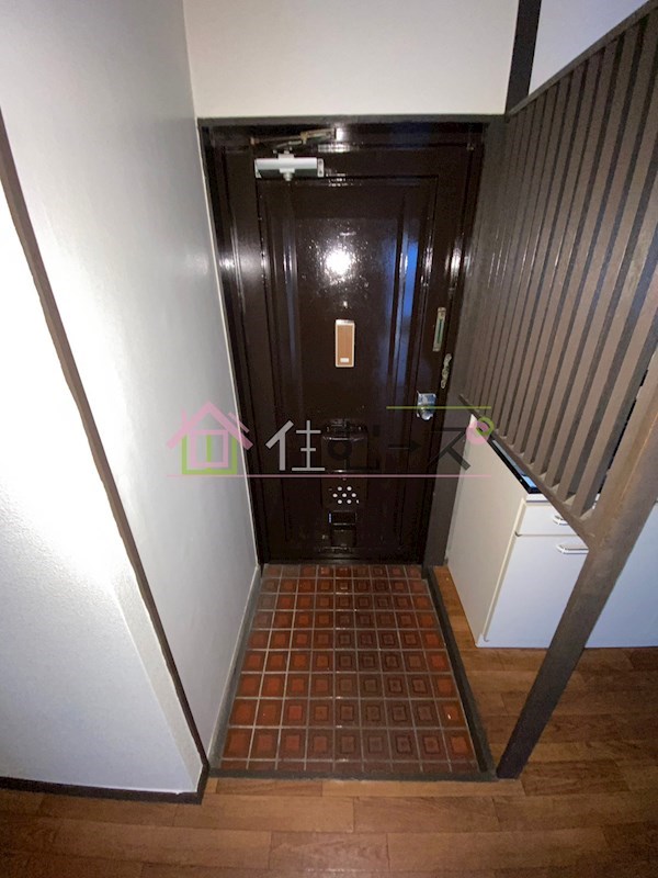 ヴィラナリー大道 玄関