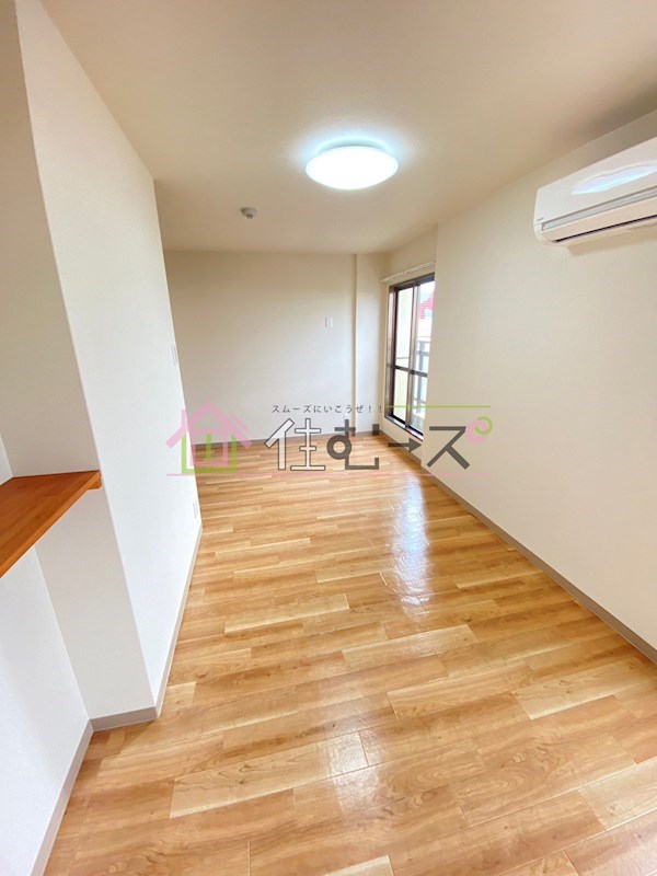 レガーレ長居公園 リビング