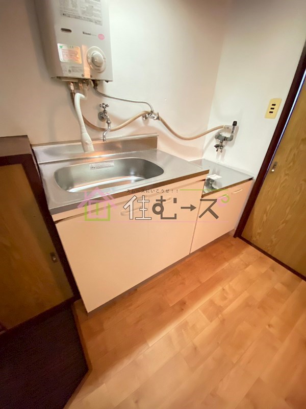 ニュー豊里 キッチン