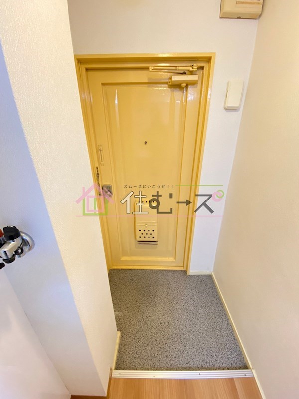 立知塚本ビル 玄関