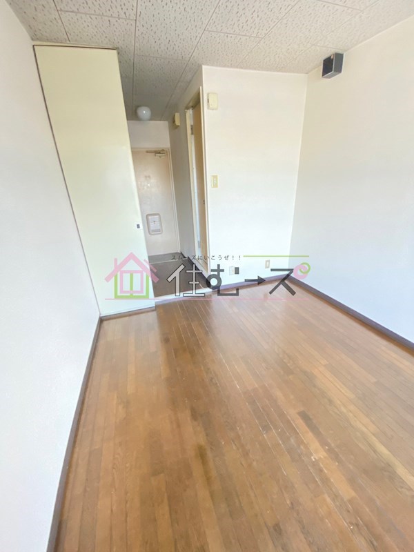 ヴィラース旭 リビング