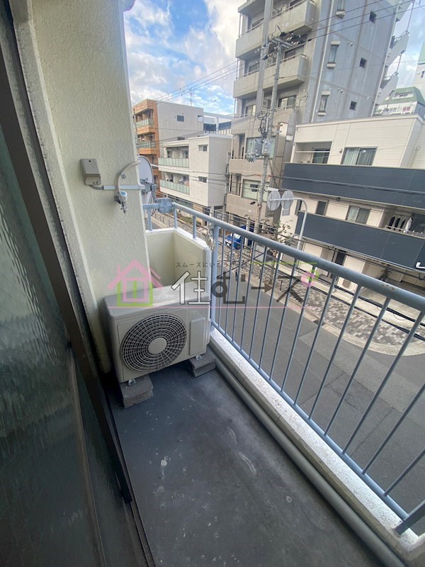 バルビゾン新大阪 ベランダ