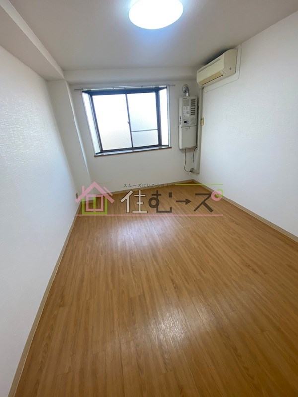 アミティ市大前 ベッドルーム