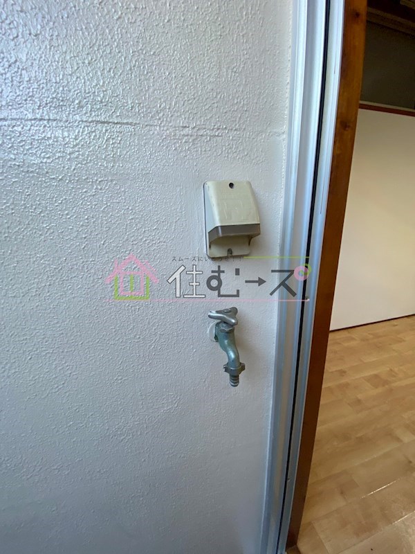 マンション第二新大宮 玄関