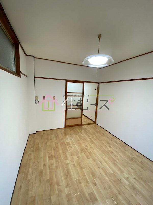 マンション第二新大宮 リビング