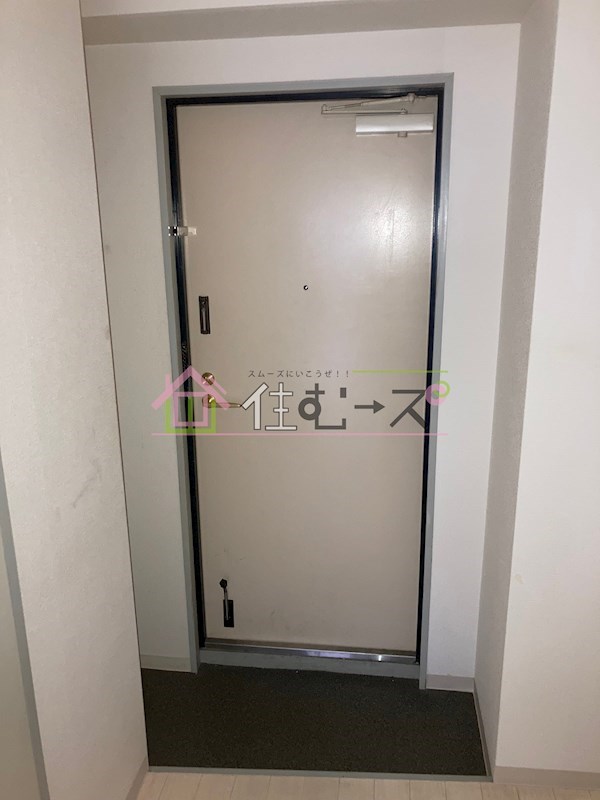 ベルフレージュ北堀江 玄関