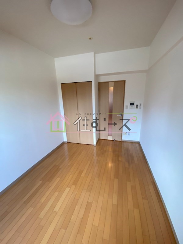 エステムコート梅田・天神橋リバーフロント リビング