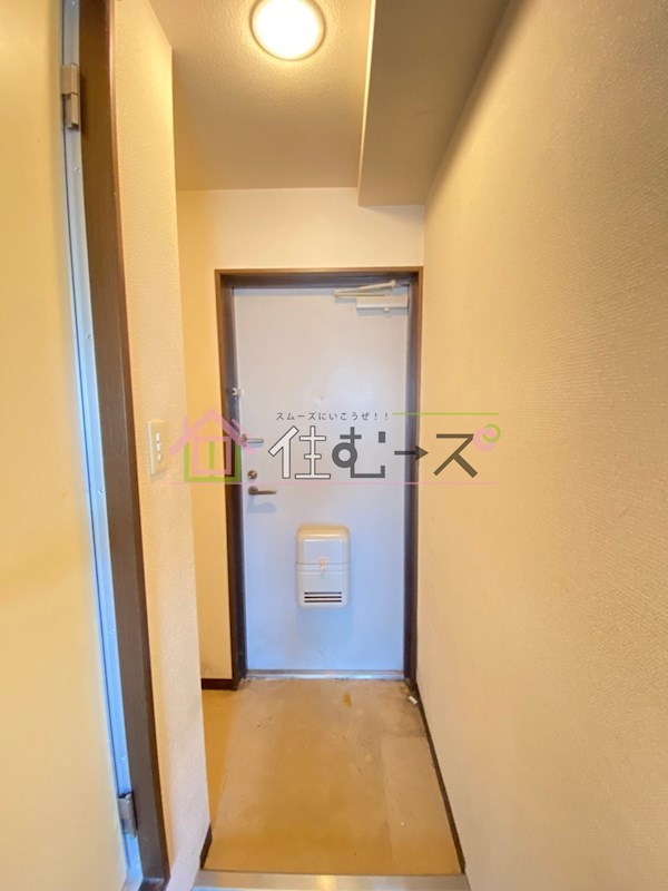 エムロード玉造 玄関