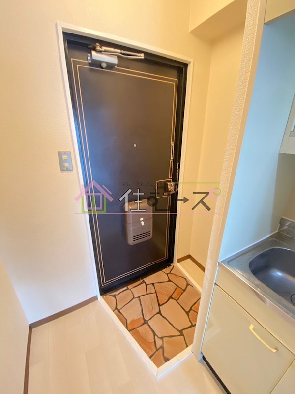 ハイツ上新小松 玄関