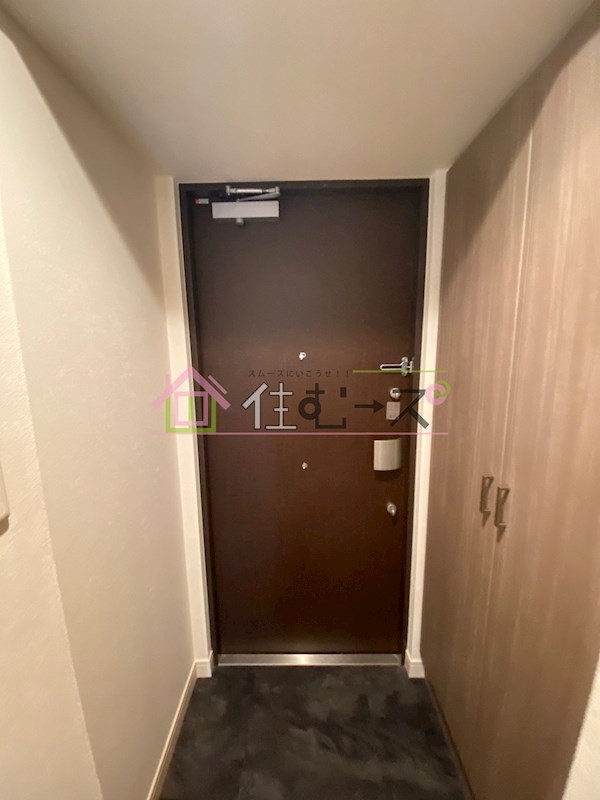 プレサンスタワー難波WEST 玄関