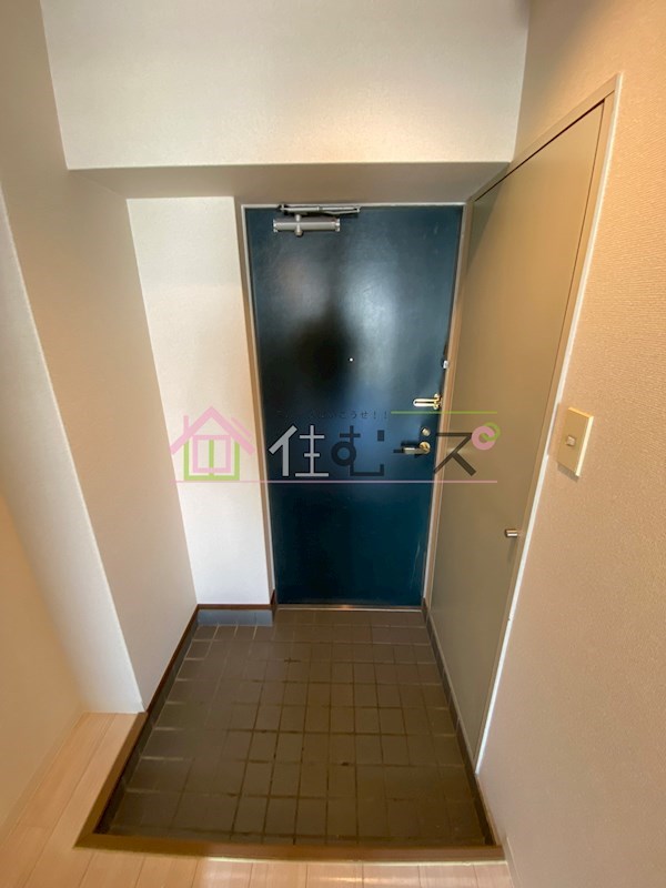 北梅田サニーアパートメント 玄関