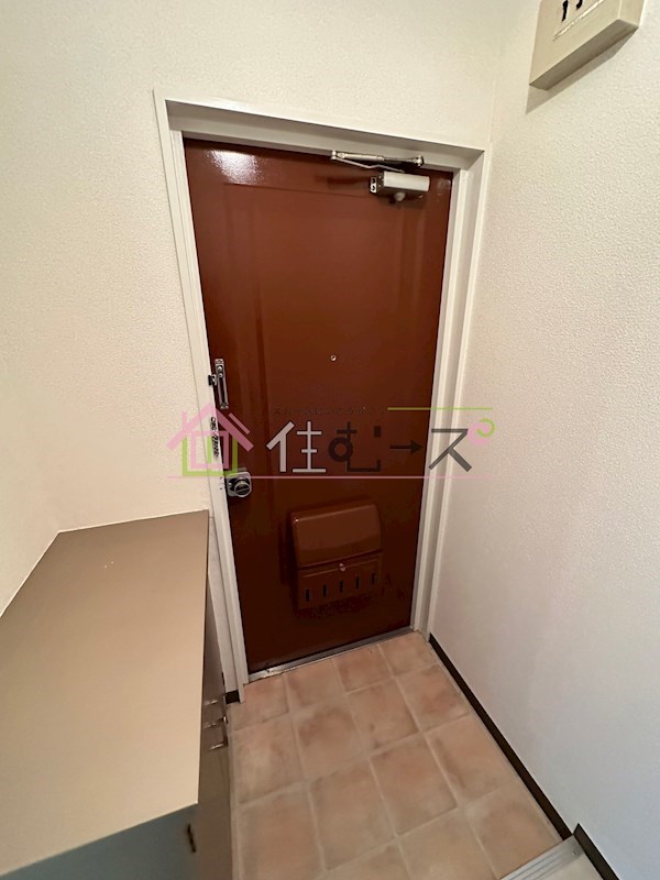 アストロヴィラ松屋町  玄関