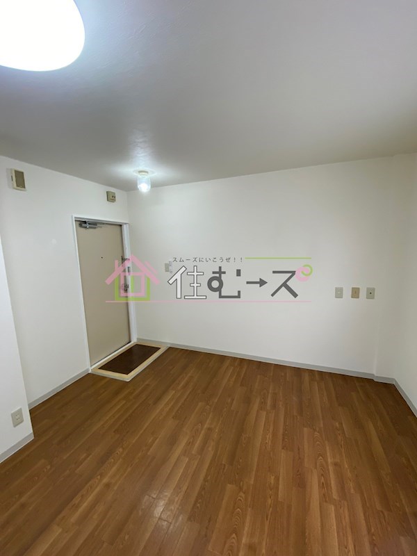 フォレスト新大阪 リビング