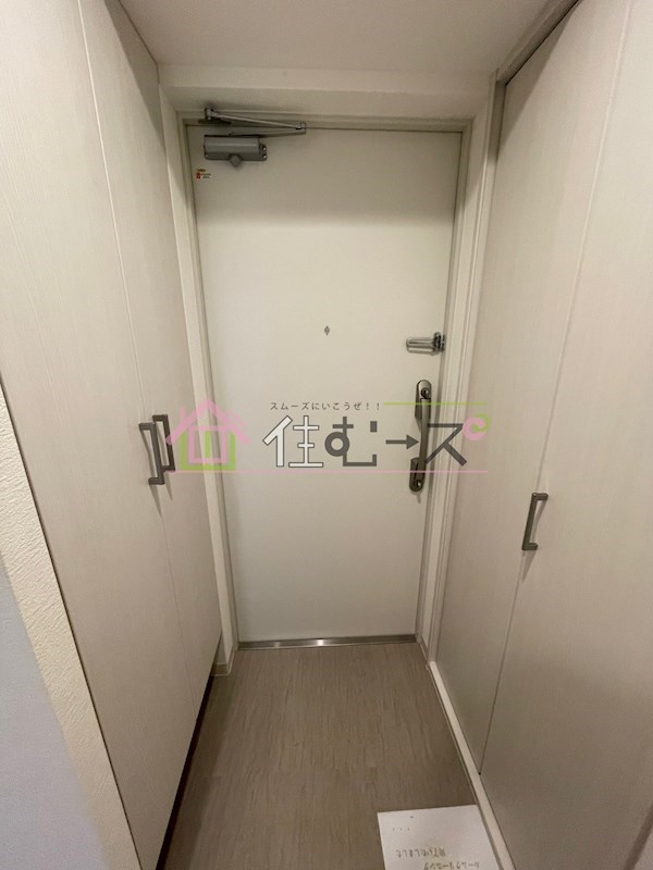 フォーリアライズ阿波座WEST  玄関