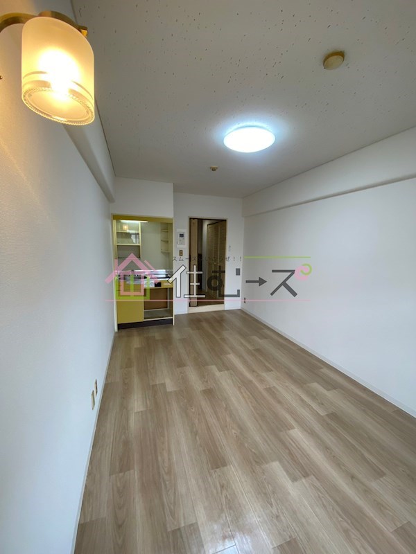 メロディーハイム中津2番館 リビング