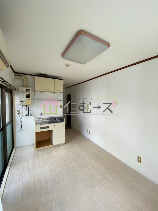 ハイツ沙羅 リビング