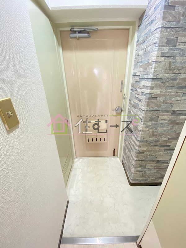 メゾンマツウラ 玄関