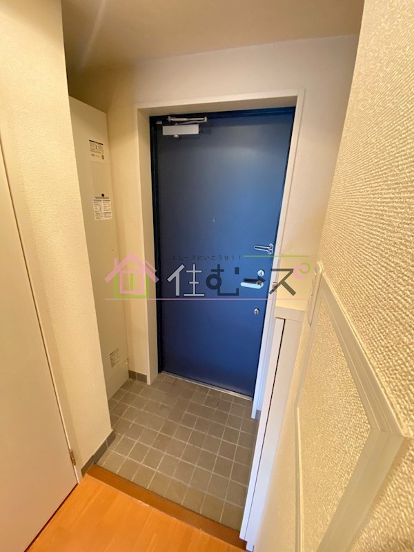 マインズ・コム新北野 玄関