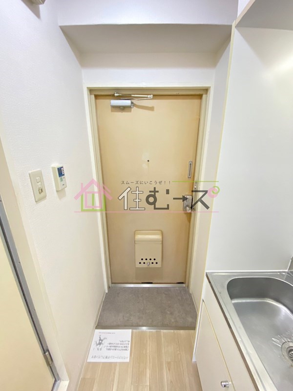 レガーレ大正 玄関