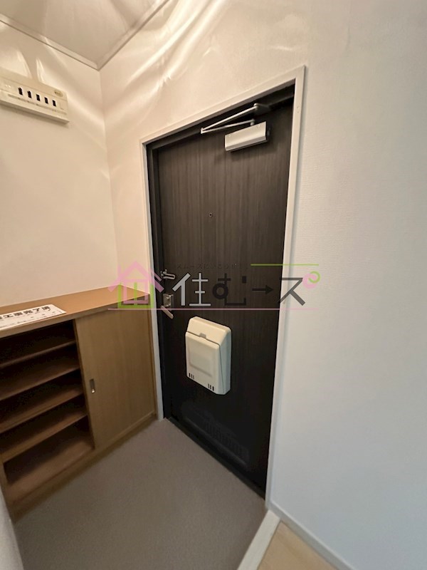 朝日プラザ末吉橋 玄関