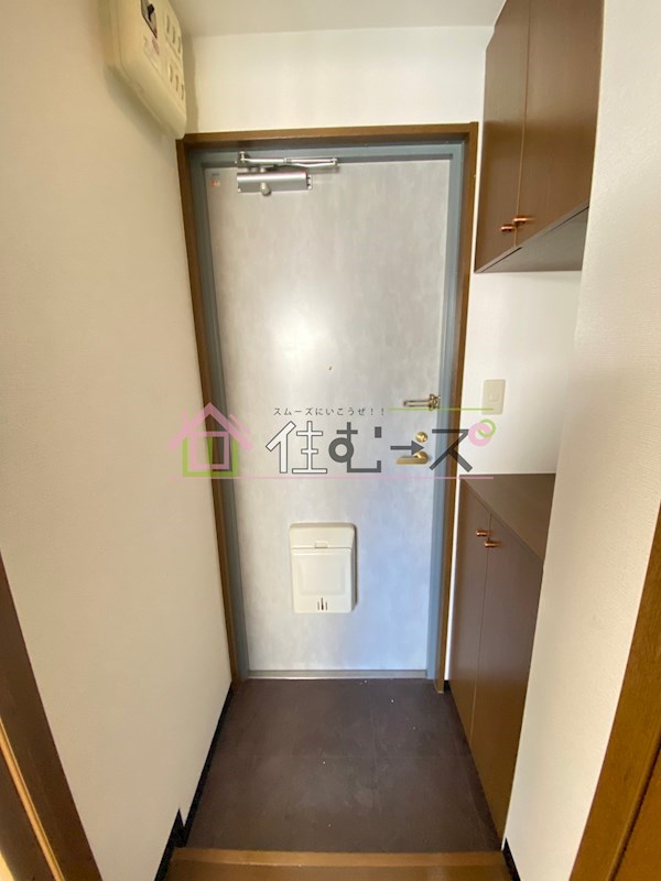 ペルソナⅠ 玄関