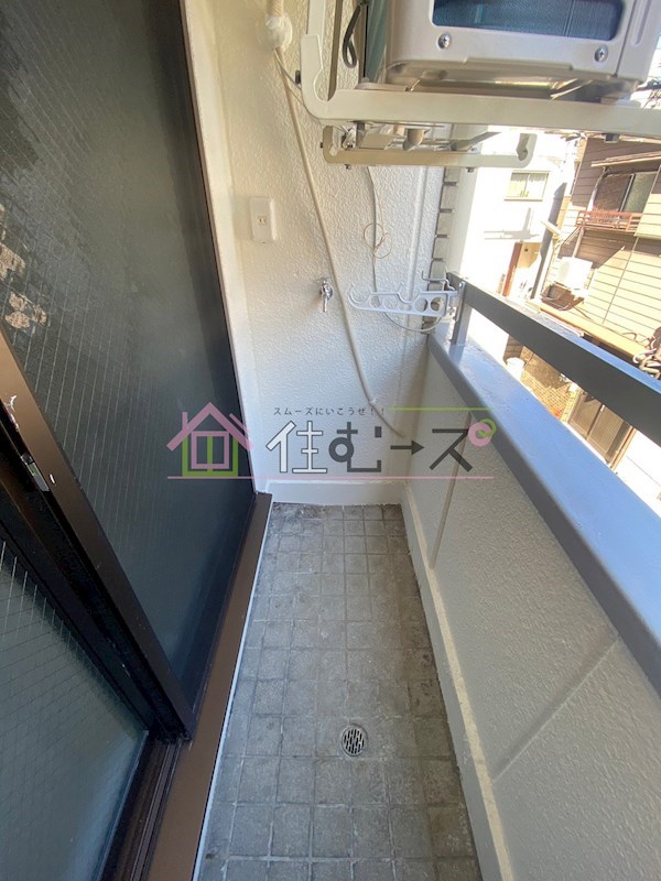 ロイヤルメゾン生野 ベランダ