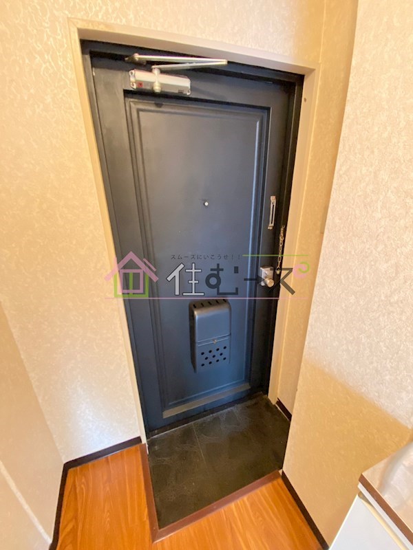 シャトーリヨン 玄関