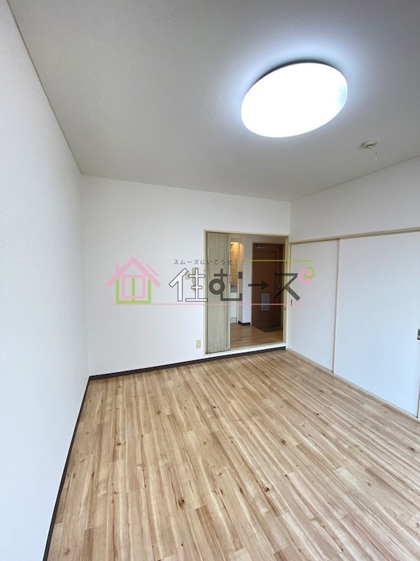 ワイツービル リビング