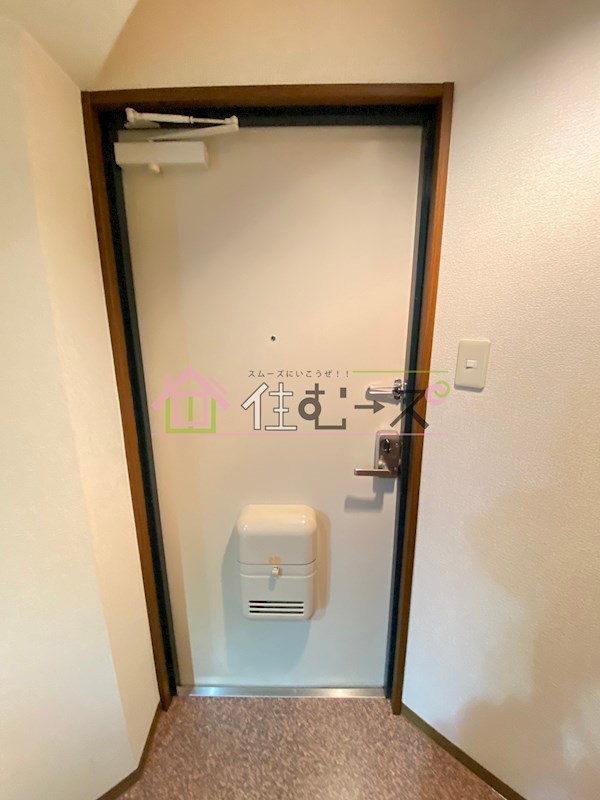 ハイツ・ドアーン 玄関