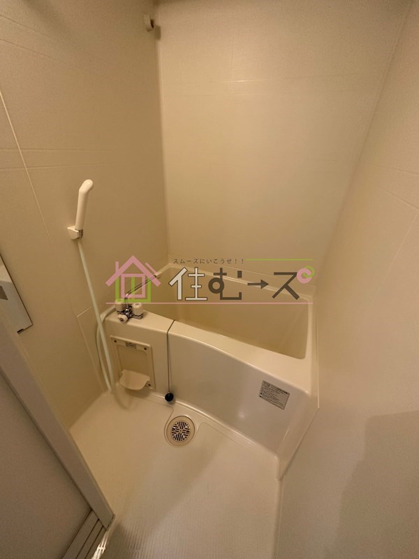 ジュネーゼグラン本町EAST 風呂画像