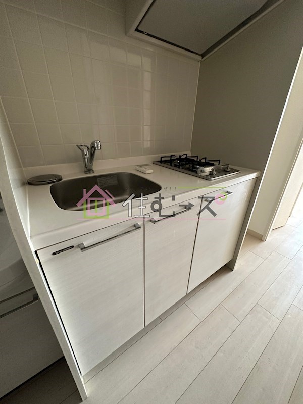 プレサンス心斎橋ルティア キッチン