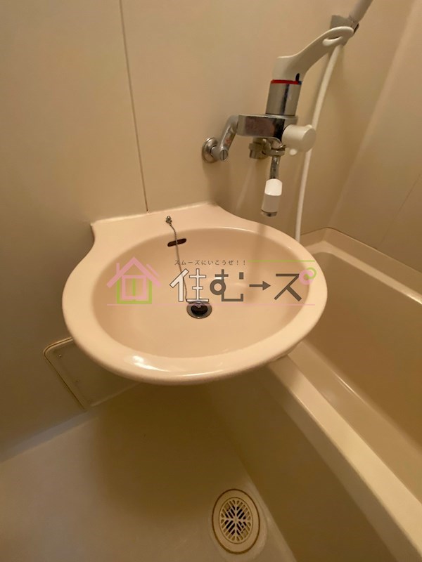 クレイン新大阪 洗面所