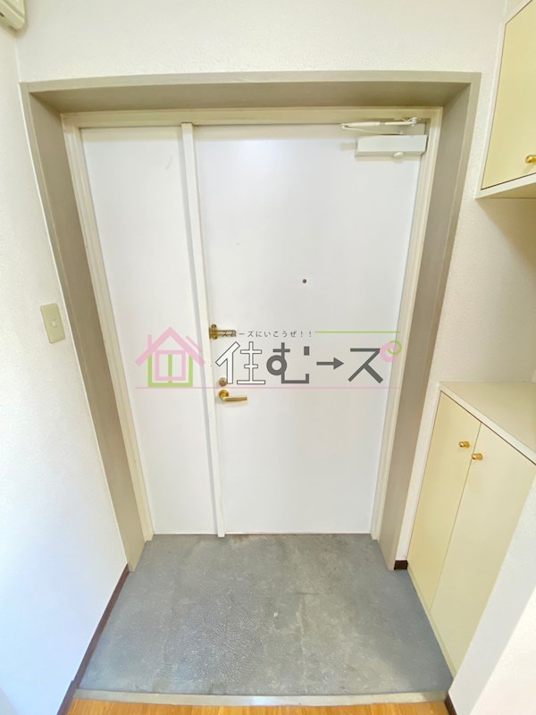 タケ＆ハルビル第2 玄関