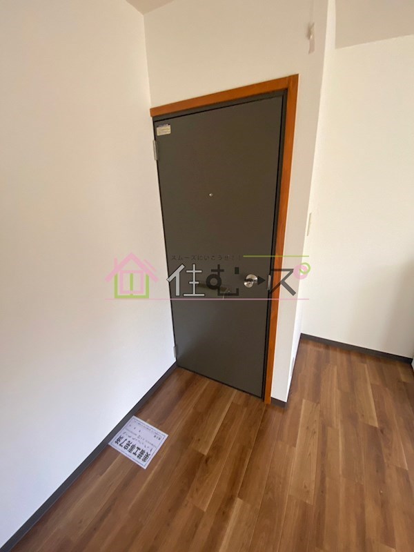 メゾン丸栄ハイツ 玄関