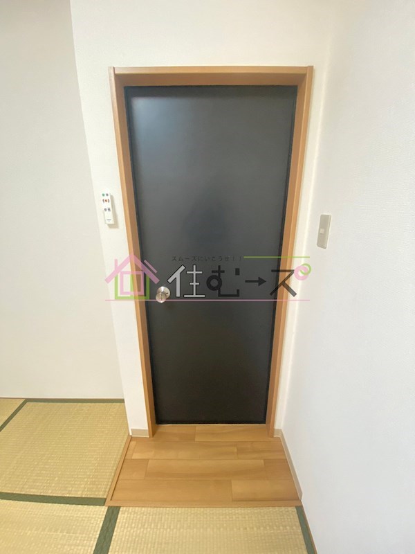 中川ハイツ 玄関