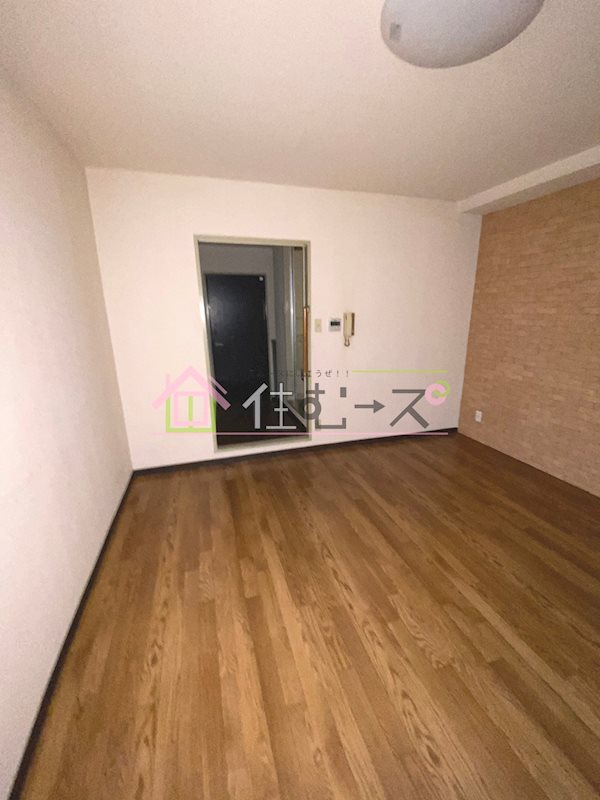 エムテック山王 リビング