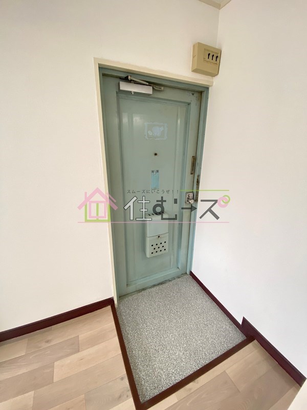 コーポイン長居B棟 玄関